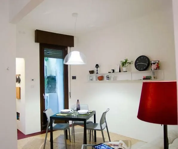 Veronaeasyapartments דירה *