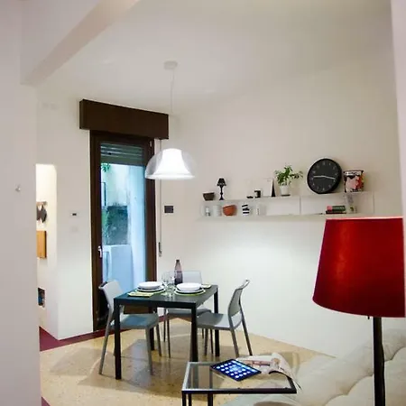 Veronaeasyapartments דירה *